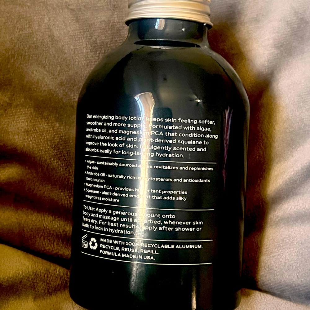 Saltair Black Tide Energizing Body Lotion - Black